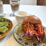 カフェ セモ - ヤンニョムチキンベーグルランチ
