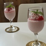 カフェ セモ - ランチデザートいちごのパンナコッタ