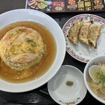 餃子の王将 - 料理写真:天津炒飯、ジャストサイズ夏餃子