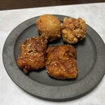 伝説のからあげ 縁 - 料理写真:100gって、2個くらいなん屋根(◞‸◟)