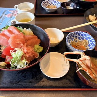 まぐろ丼 加一_0