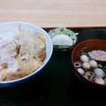 本郷食堂 - カツ丼 730円