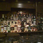 カウンターにて。