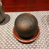 耽美 下村 - 球型のお椀。中には玉ねぎのすりおろしスープ✨美味！