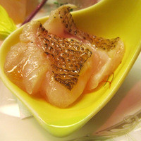 鮨菜旬炉料理 笑和 - 静岡県産　アカムツ（ノドグロ）　２７００円（税込）