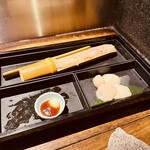 石庵 - トレーにまとめて提供