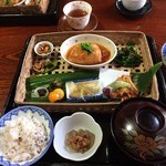 Mochinaga Tei - 昼御膳￥1,080（税込）