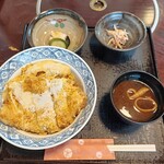 そば うどん まつだ - 料理写真:ロースかつ丼