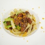 シャトン - ホタルイカとうるいの県産小麦使用の自家製パスタ