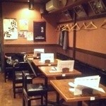 日本酒センター ニューキタノザカ - 4月13日：店内はテーブル席で立ち飲みではありません