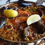 Les Quinze Nits - 魚介のパエリア