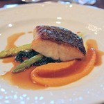 名古屋マリオットアソシアホテル - スズキのポワレ　蜂蜜とシェリービネガー風味
