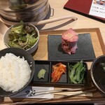 赤身肉じゃんか中目店 - 