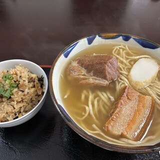 沖縄そば 真_0