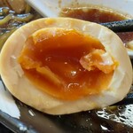 麺や暁 - 味玉リフト