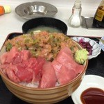 37069714 - 二色丼