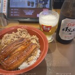 すき家 - 料理写真:うな牛1190円&瓶ビール500円