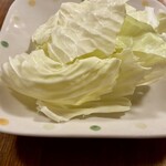 焼鳥家 - キャベツ サービスかも。
