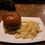 enn - ハンバーガー@Burger dining+Bar enn（2015年3月20日）