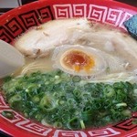 中るラーメン 久留米バイパス店 - 豚骨ラーメン５５０円