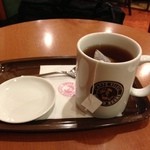 カフェ・ベローチェ - ■この日は紅茶をオーダー。まったりと飲んで店を出た。
