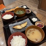 しんぱち食堂 - 