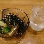 熟成うどん なかや - うどん屋さんの冷奴＆黒霧島＠熟成うどんなかや（2015年3月21日）