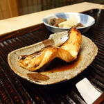 緒方 - 福井のサクラマスは照り焼きで