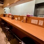 中華そば うえまち - 店内