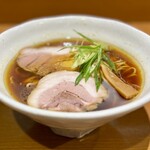 中華そば うえまち - 中華そば　鶏・豚
醤油