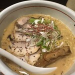 らー麺 あけどや - 胡麻味噌麺（1000円）＋中盛（100円）＋チャーシュー（400円）＝　1500円