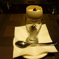 レストラン シンフォニー - 下のグラスにはミニミニトマト（マイクロトマトでしたっけ？）と葉っぱが……食べたかったんですが、これって飾りなんでしょうか？指を突っ込んでみたんですが取れませんでした←貧乏人の性