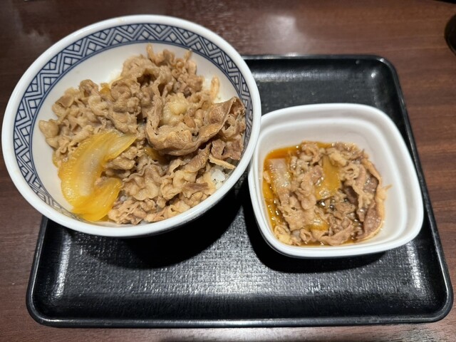 Yoshinoya Shinjuku keiou mo-ru ten - Shinjuku/Gyu-don (Beef bowl