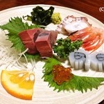 酒房 武蔵 - 刺し盛り2人前　ハマチが分厚過ぎる。笑