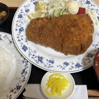 工藤精肉店食堂部 - 料理写真:豚ロースカツ定食（ソース抜き）