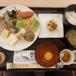 サウスブリーズホテル - 料理写真:朝食バイキング1,350円