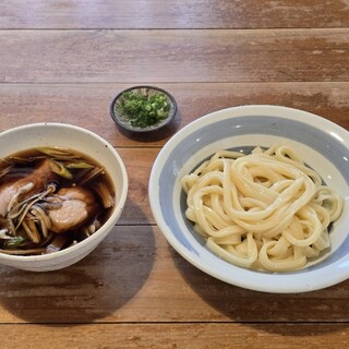由す美_0