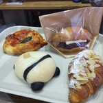 チェストベーカリー - 