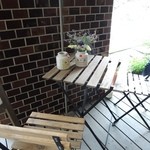 ステラート - おそとには愛犬も。