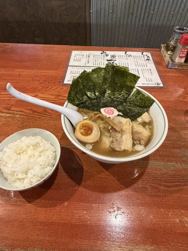 麺 屋 二 八