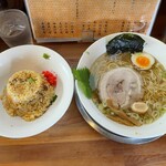 春吉 - Bランチ（中華そば）