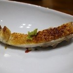 やまと家 - 低温熟成 もも肉一枚の炭火焼き