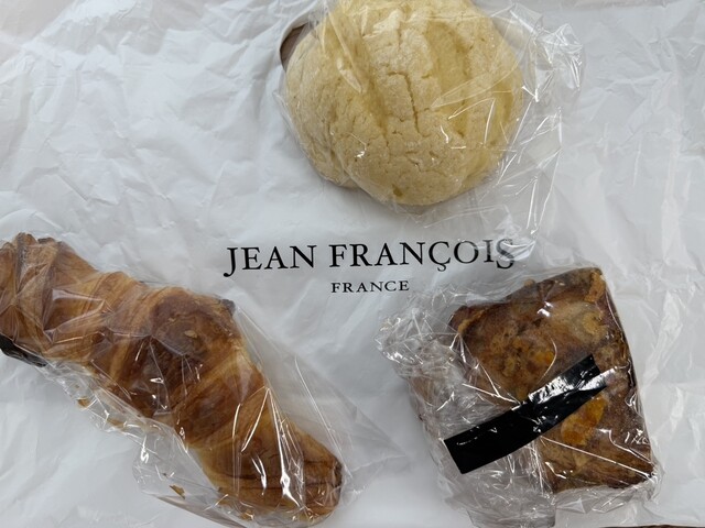 ジャン フランソワ 北仲ブリック＆ホワイト店 （JEAN FRANCOIS