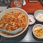 香港亭 - 料理写真:牛ハチノスラーメン1,200円