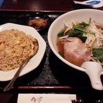 Nanteyomundeshou - 醤油ラーメン半チャーハン 750円