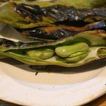 ふうすけ - 隣の常連さんにいただいた焼きそら豆