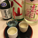 Washoku Sugimura - 今日の飲み比べセットは陸奥八仙特別純米の星自慢特別純米と紀伊国屋文左衛門・春 純米酒でした