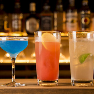 寛ぎたい夜に。本格BARで50種以上のお酒・ノンアルを楽しむ