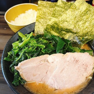 横浜家系らーめん 武術家_1