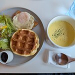 カフェ ソウ - お食事ワッフル